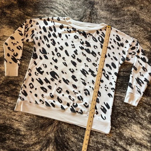 Wonderly Cheetah / Leopard Print Sweater Size Large, Animal Print Long Sleeve - Picture 10 of 11